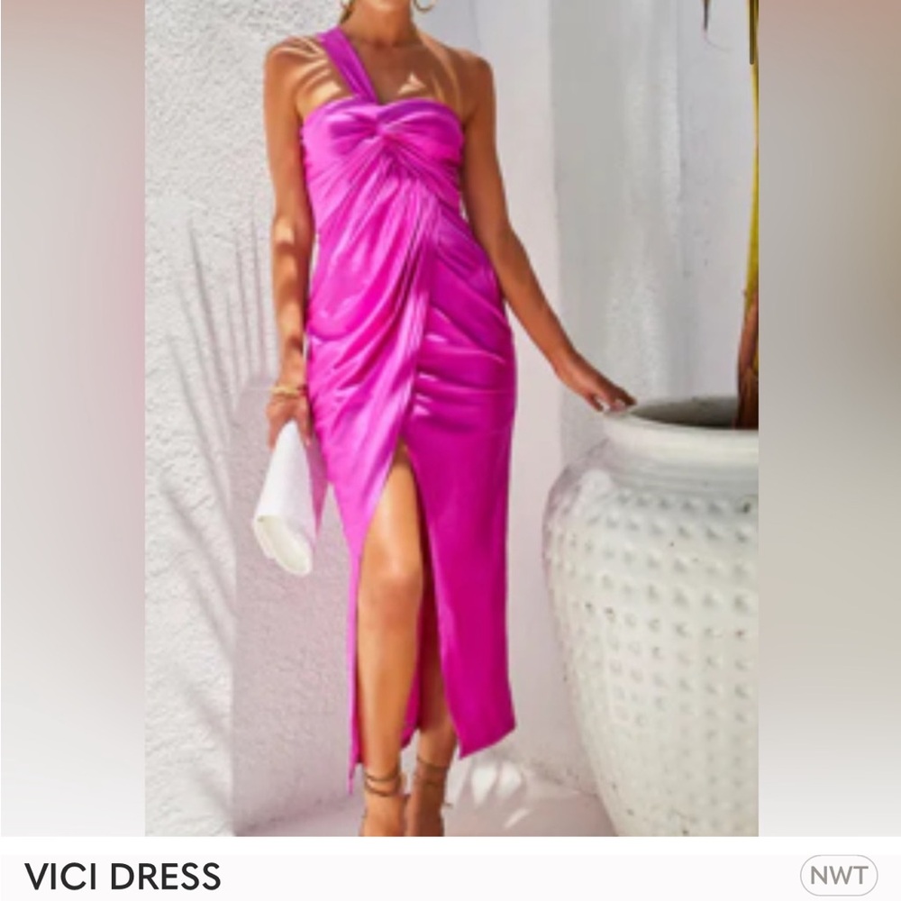 VICI DRESS